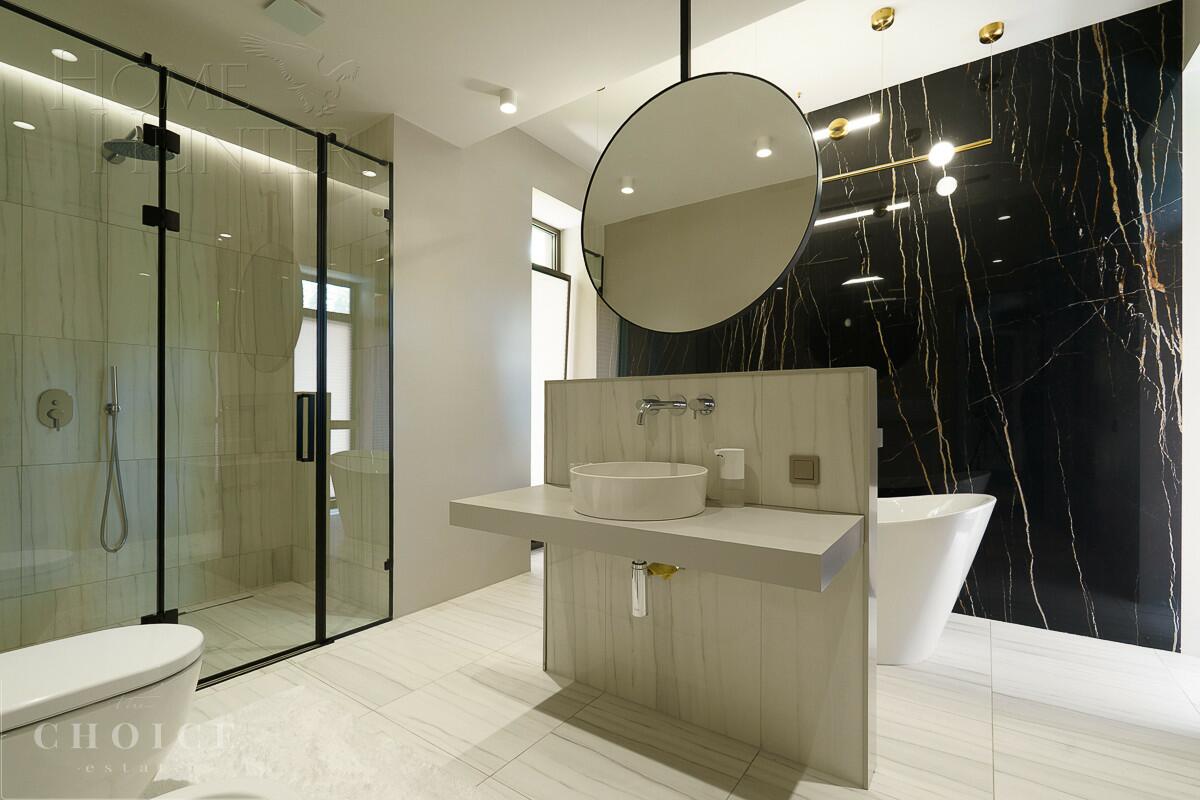 2-этажный коттедж 320 м² с отделкой