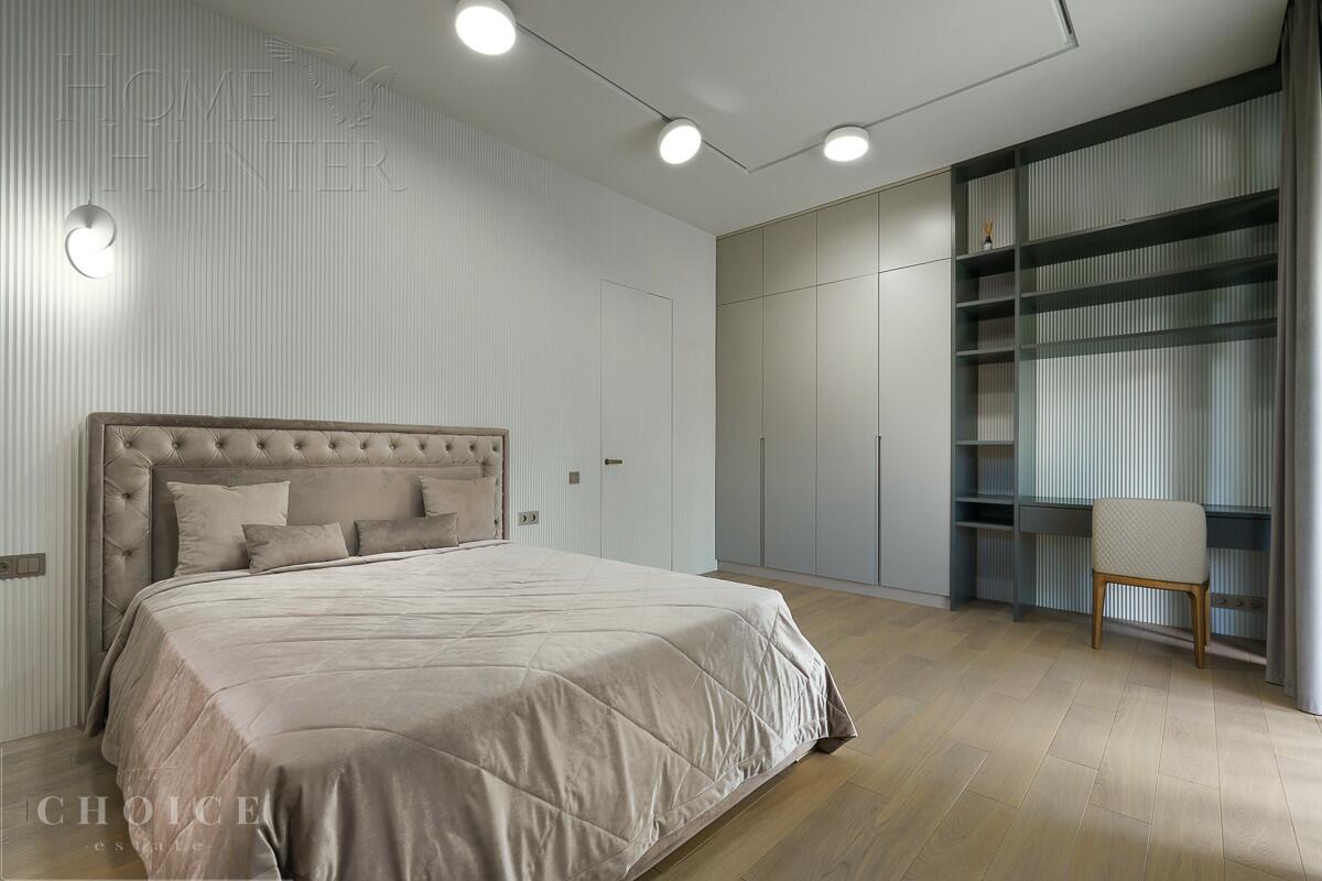 2-этажный коттедж 320 м² с отделкой