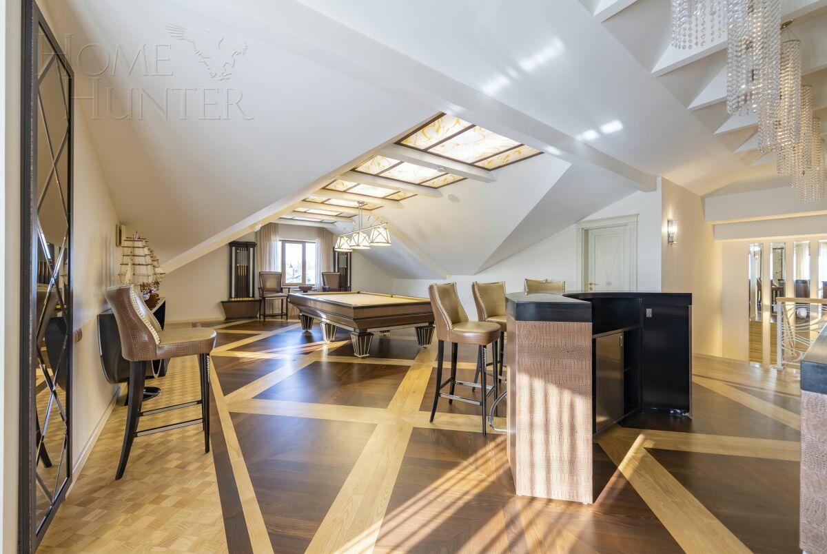 3-этажный коттедж 1 900 м² с отделкой