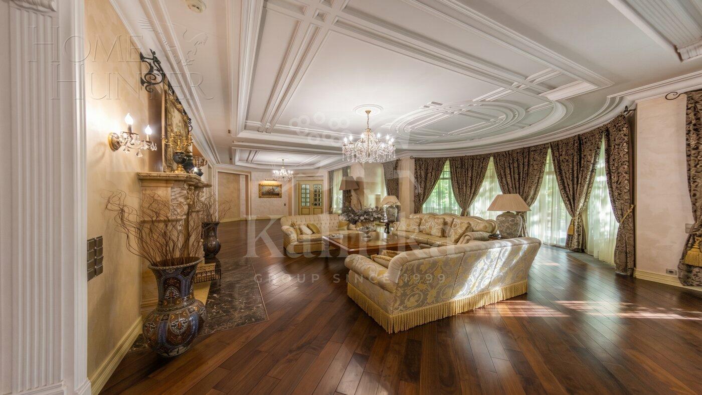 2-этажный коттедж 1 400 м² с отделкой