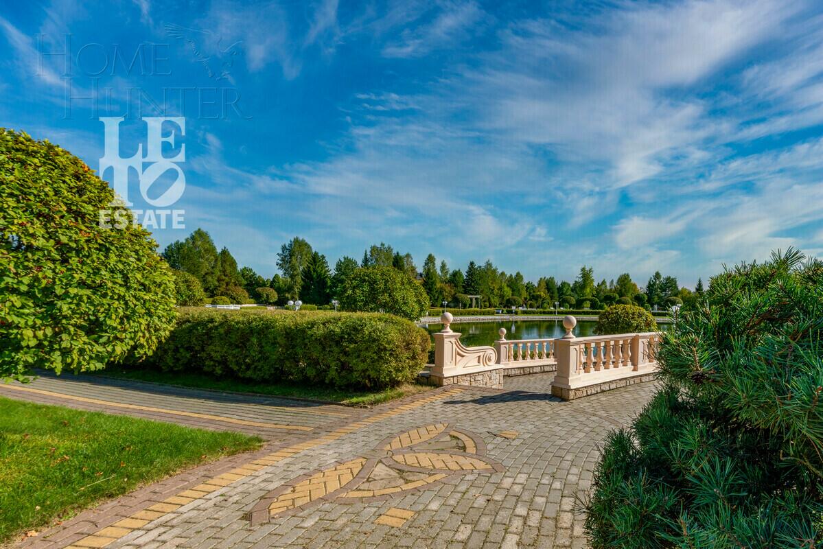 2-этажный коттедж 700 м² без отделки