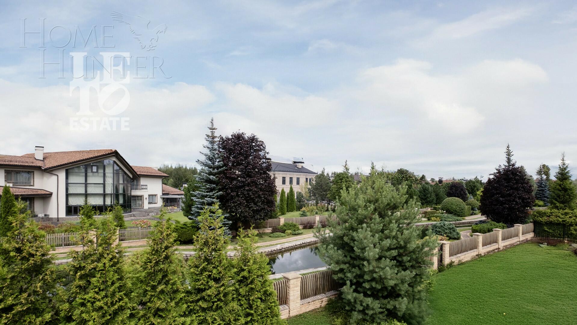 2-этажный коттедж 700 м² без отделки