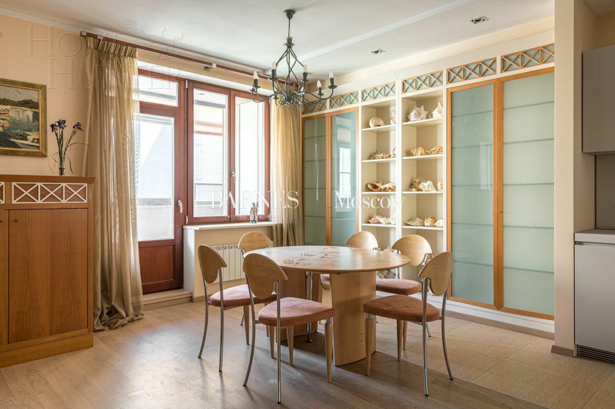 4-КОМН. КВАРТИРА С ОТДЕЛКОЙ 186 М² НА 6 ЭТАЖЕ