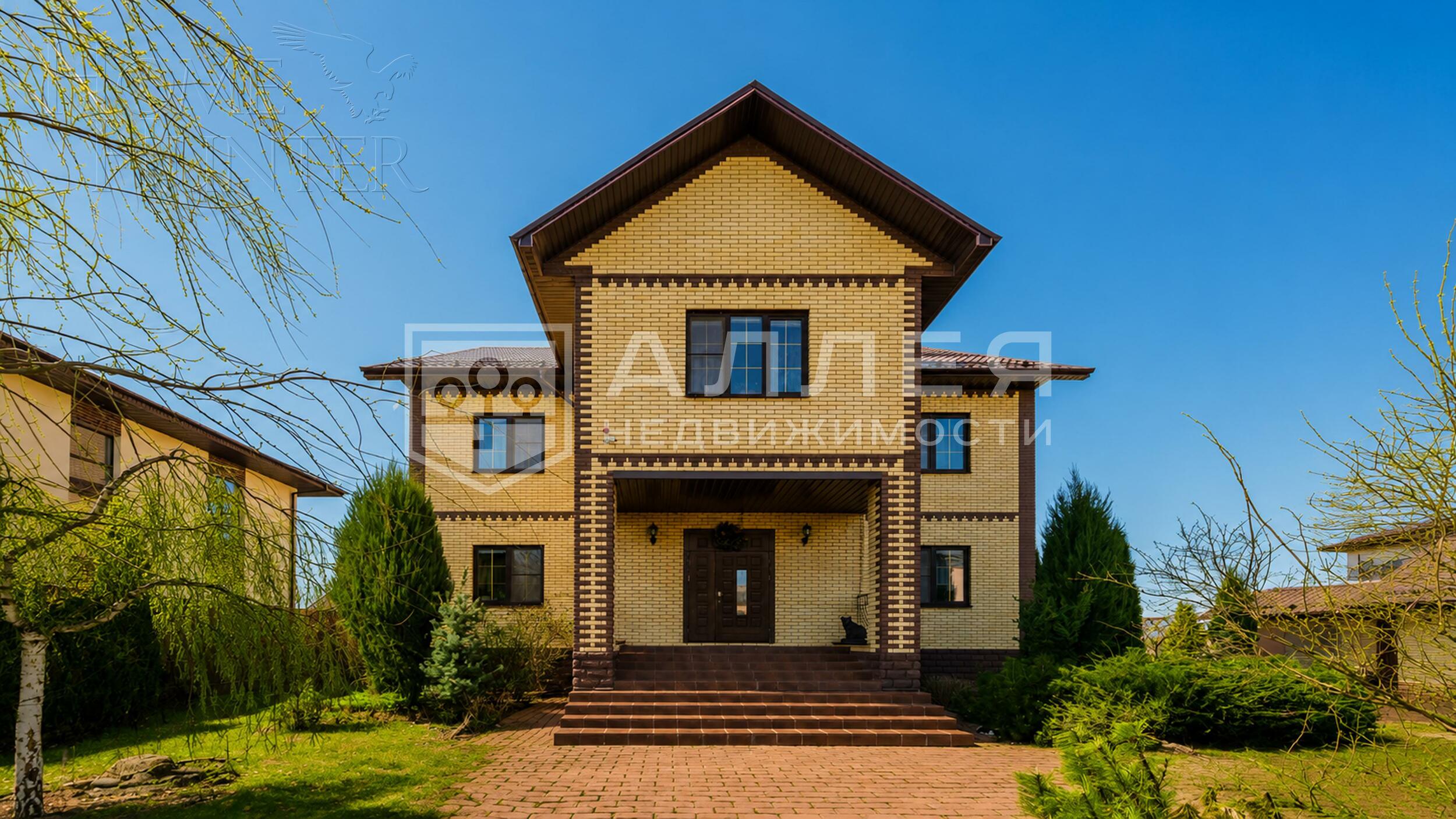 2-этажный коттедж 470 м² с отделкой