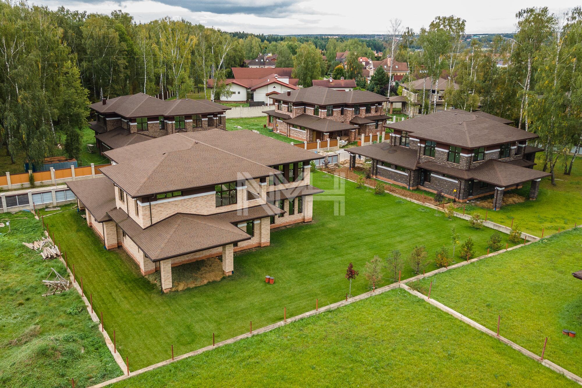 2-этажный коттедж 460 м² без отделки