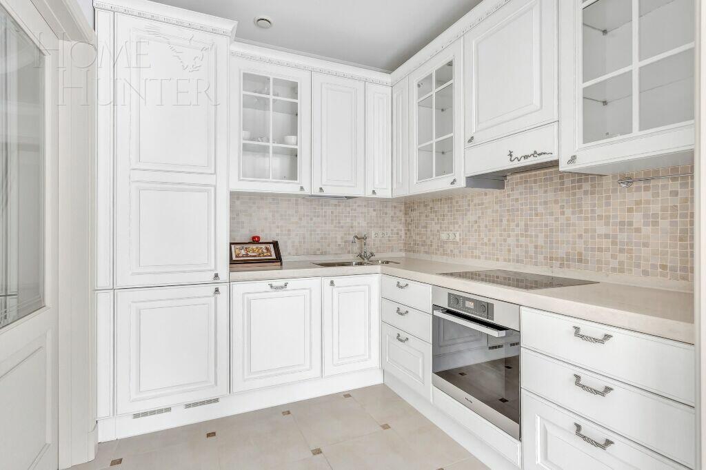 3-этажный коттедж 468 м² с отделкой
