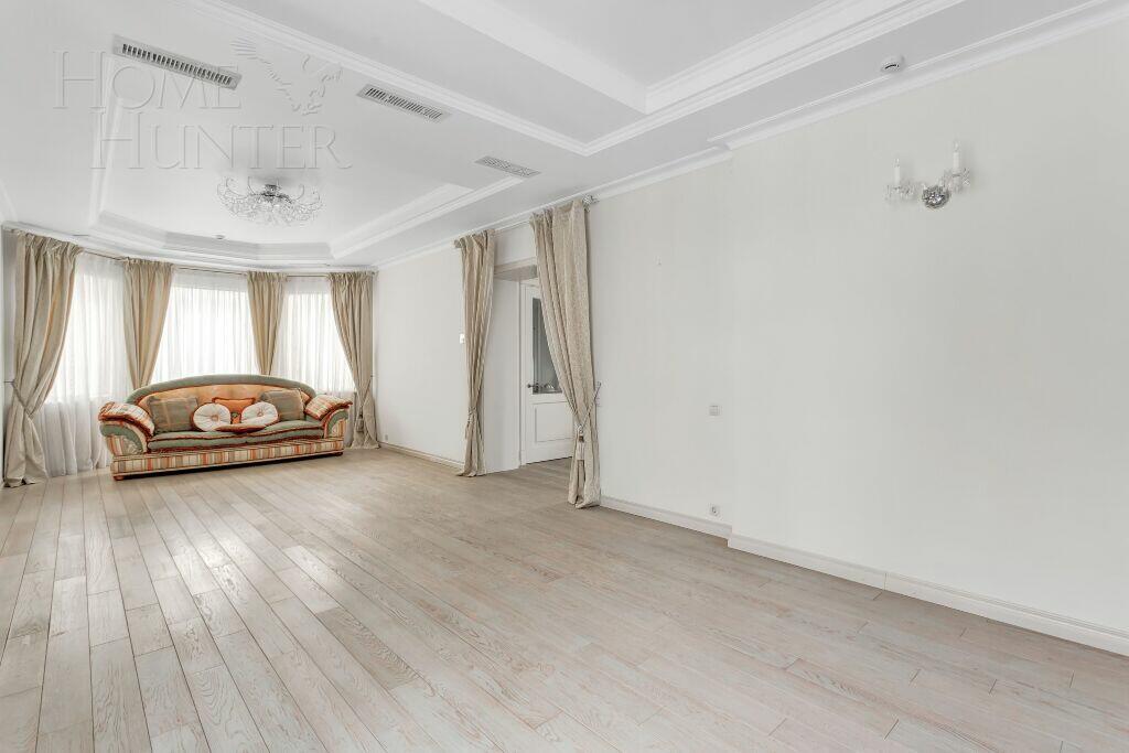 3-этажный коттедж 468 м² с отделкой