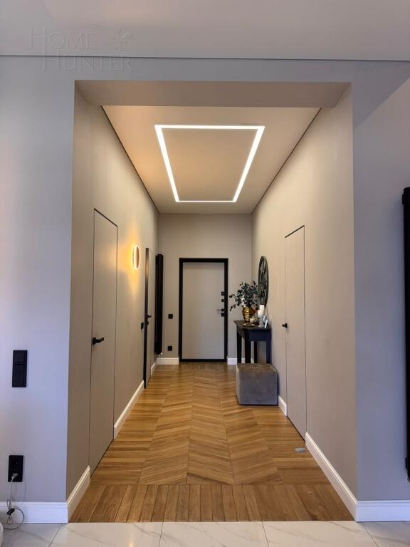 2-этажный коттедж 300 м² с отделкой