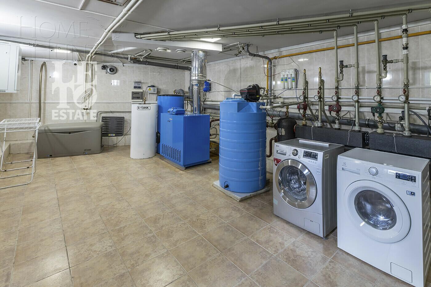 1-этажный коттедж 700 м² с отделкой