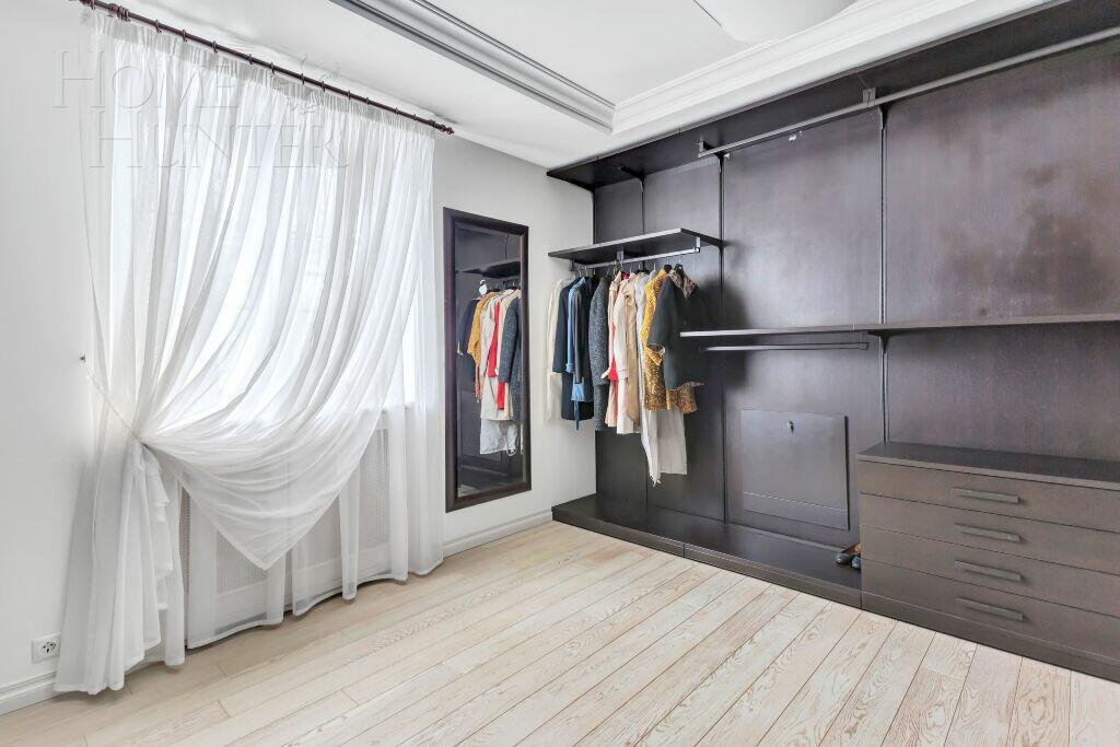 3-этажный коттедж 468 м² с отделкой