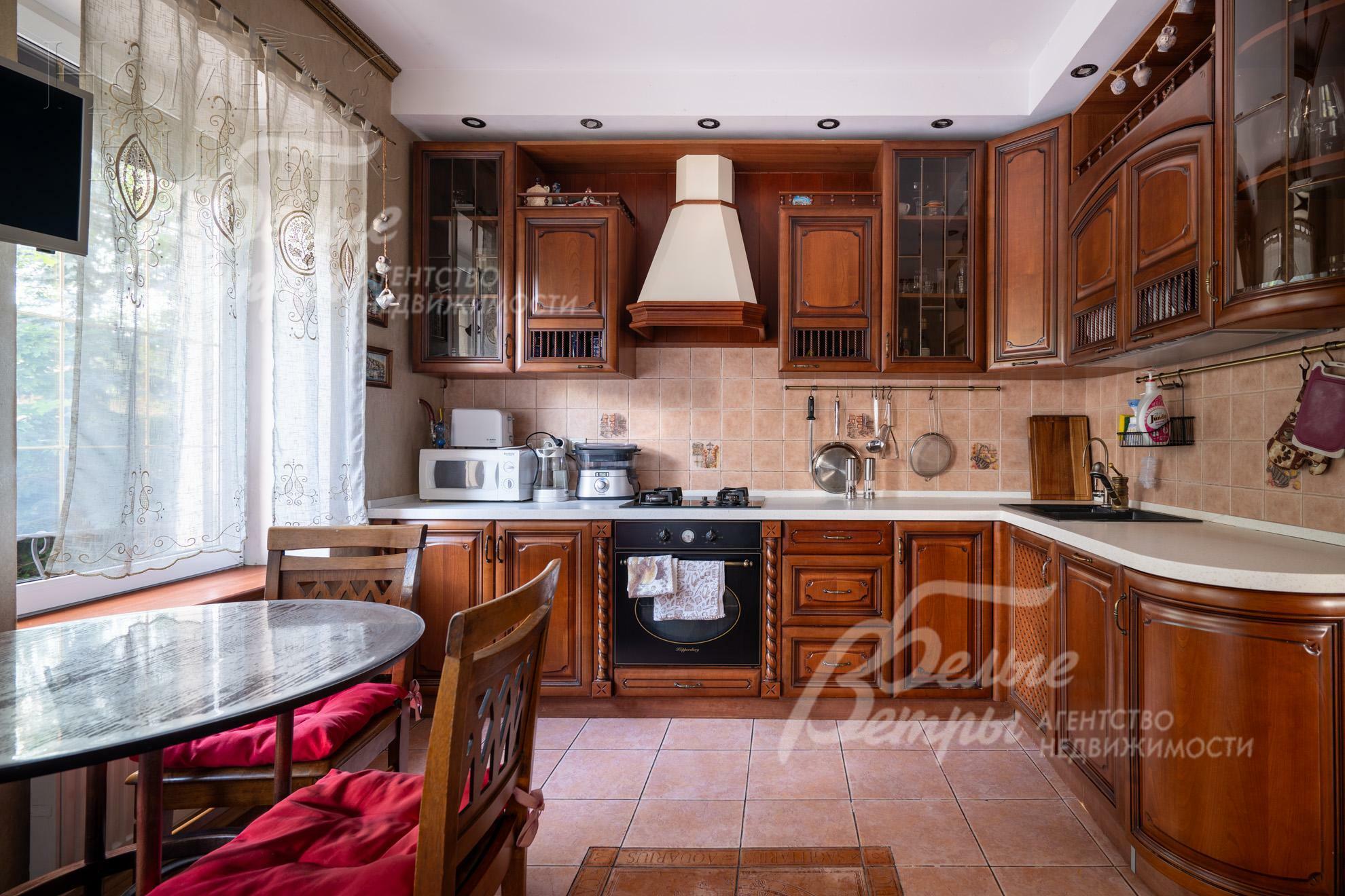 2-этажный коттедж 334 м² с отделкой