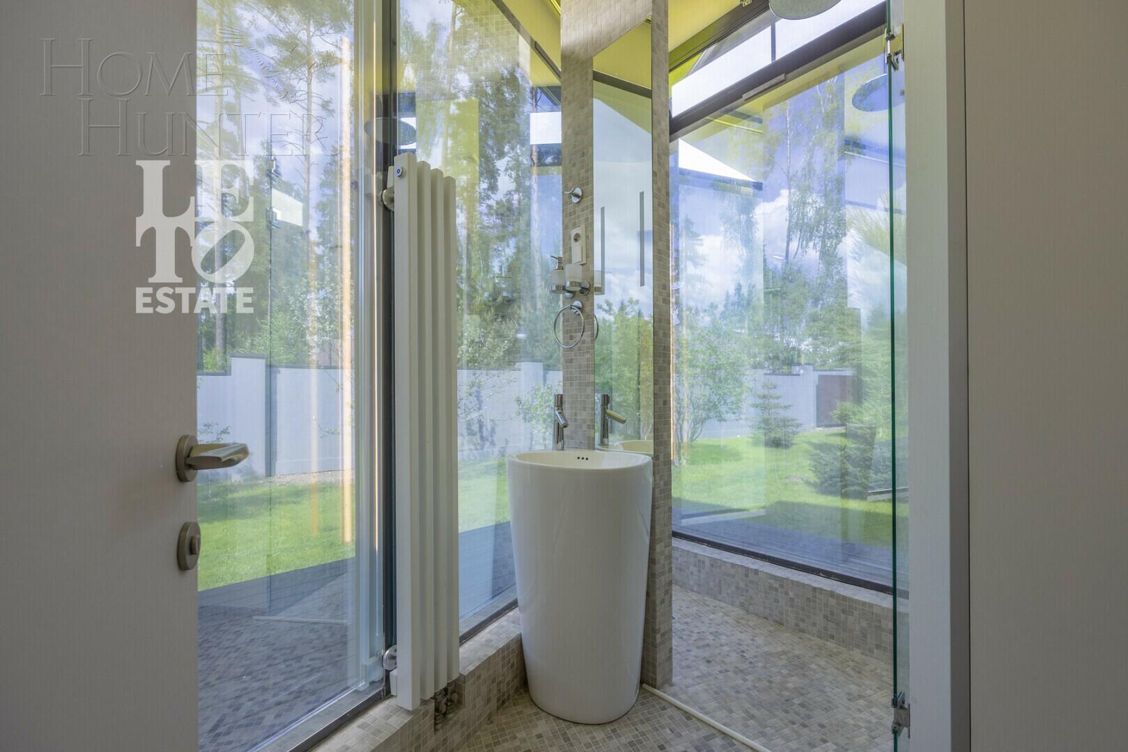 1-этажный коттедж 700 м² с отделкой