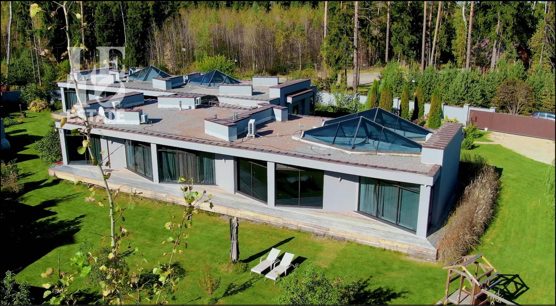1-этажный коттедж 700 м² с отделкой