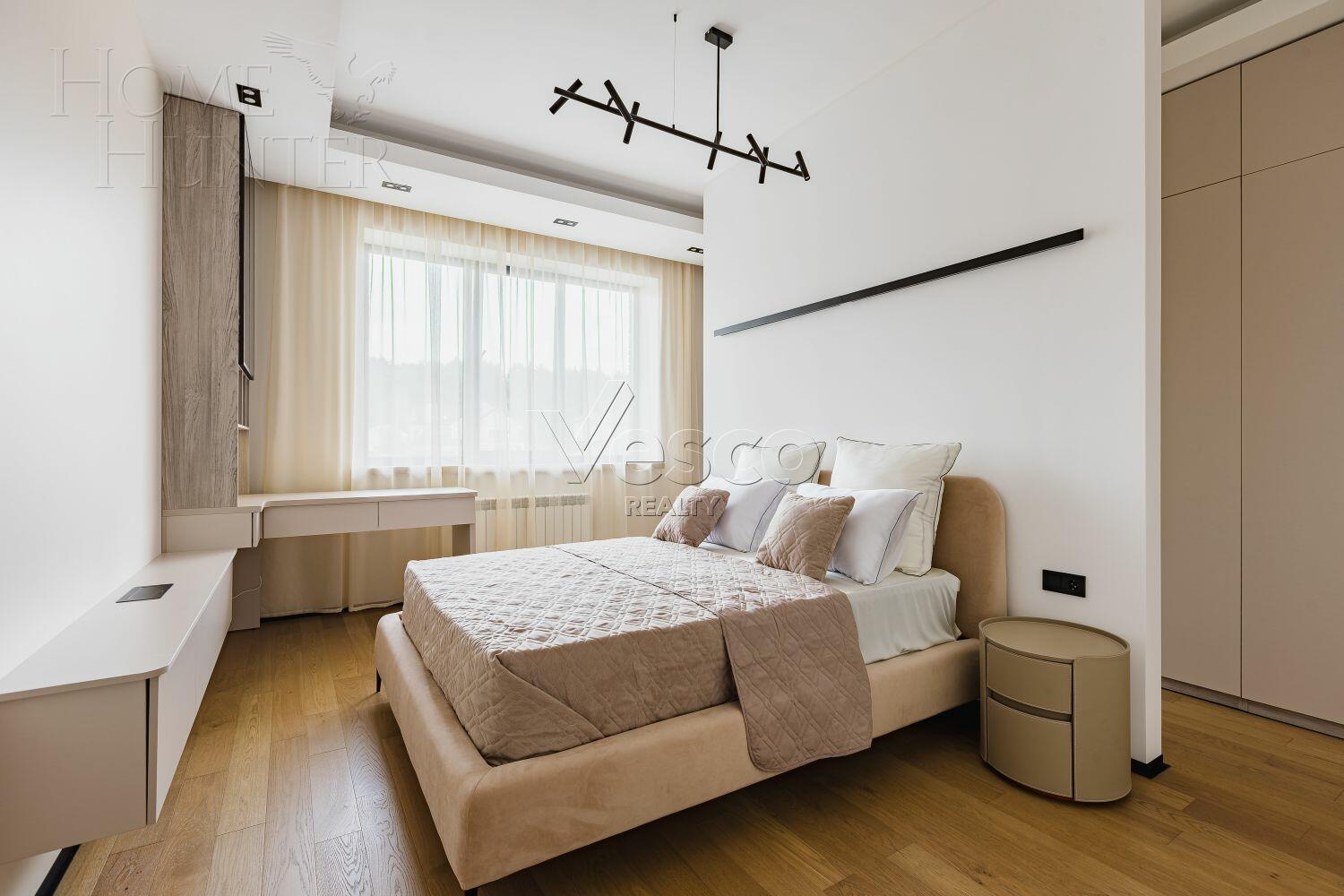 2-этажный коттедж 340 м² с отделкой