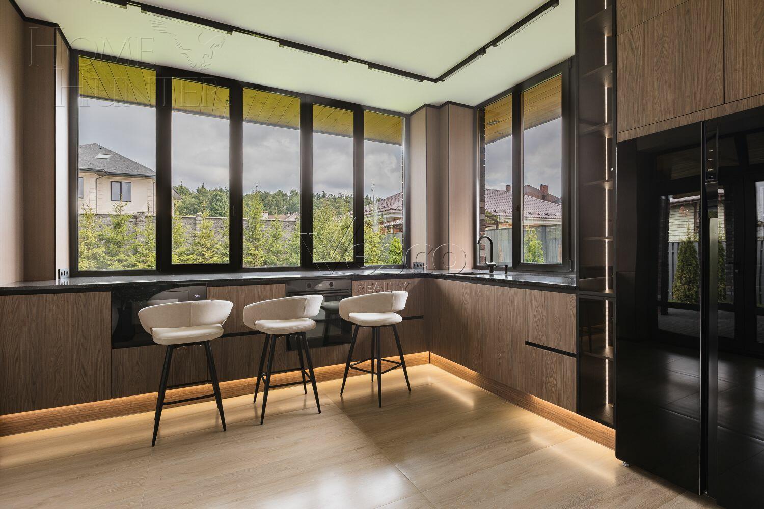 2-этажный коттедж 340 м² с отделкой