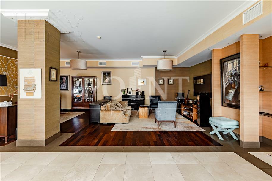 5-КОМН. КВАРТИРА С ОТДЕЛКОЙ 290 М² НА 2 ЭТАЖЕ