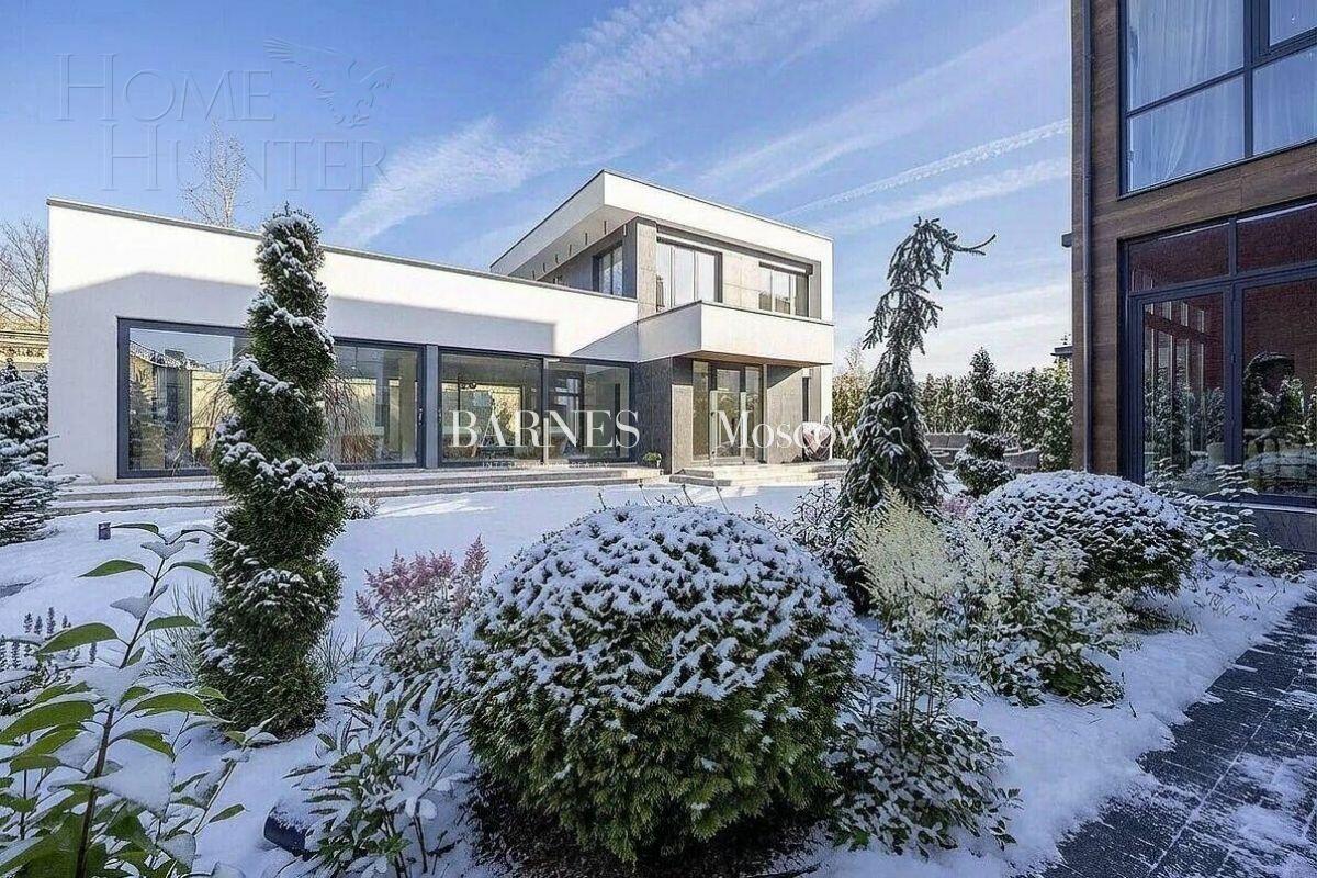2-этажный коттедж 570 м² с отделкой