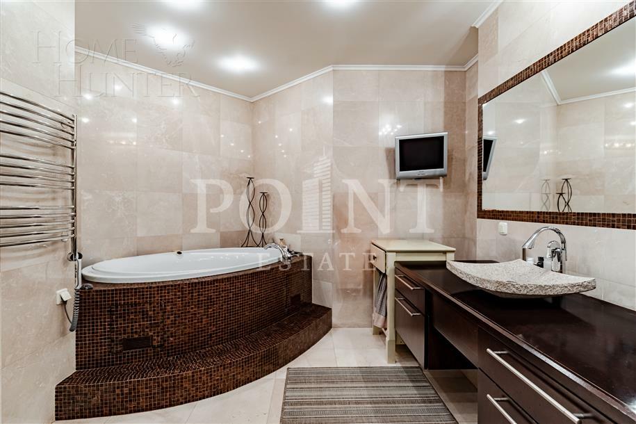 5-КОМН. КВАРТИРА С ОТДЕЛКОЙ 290 М² НА 2 ЭТАЖЕ