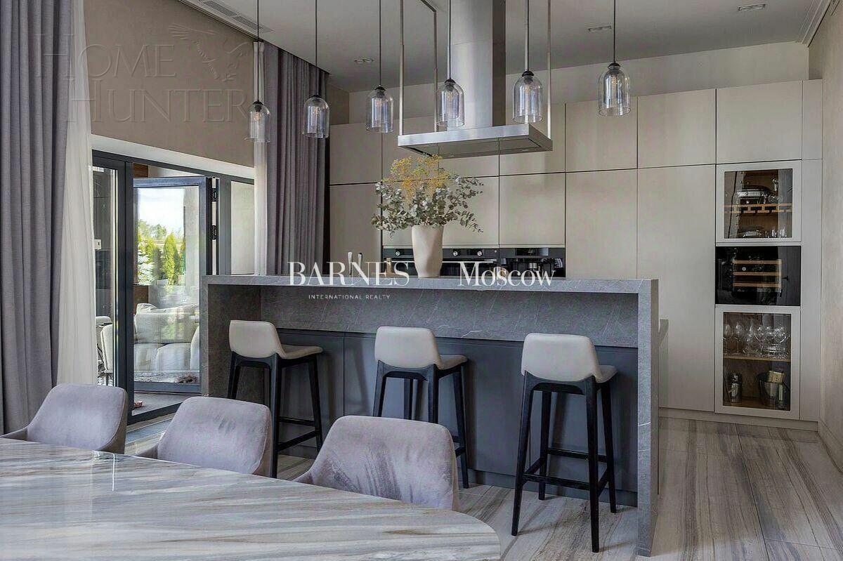 2-этажный коттедж 570 м² с отделкой