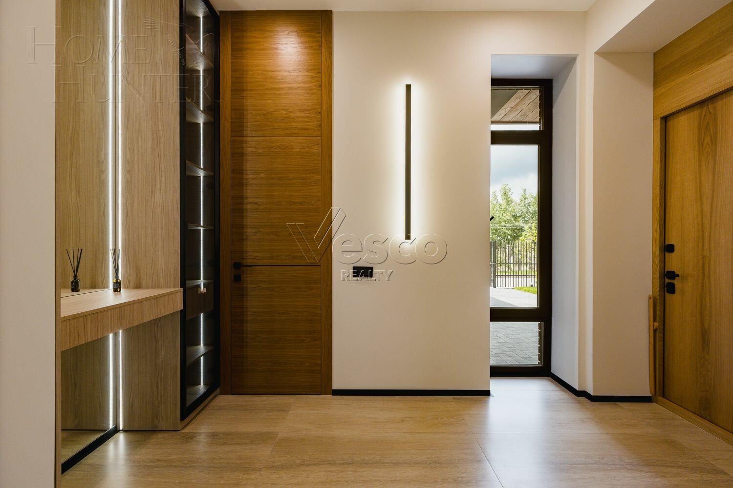 2-этажный коттедж 340 м² с отделкой
