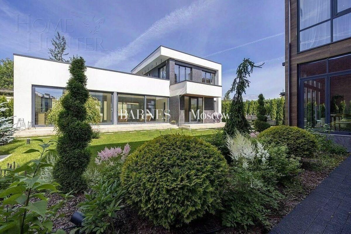 2-этажный коттедж 570 м² с отделкой