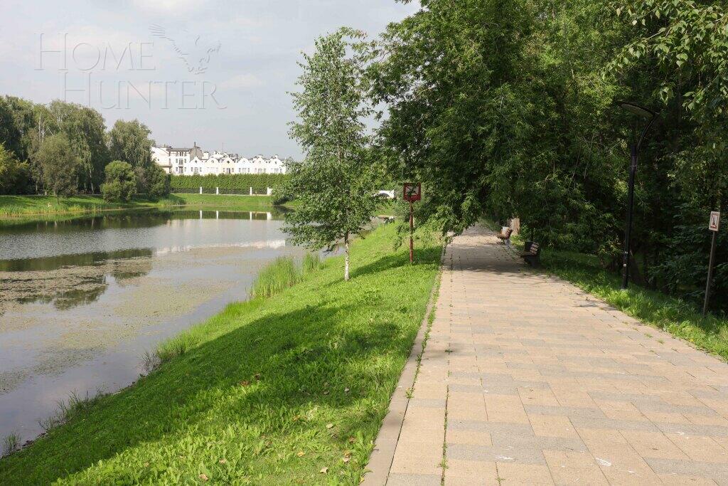 КОТТЕДЖ 1 600 м² с отделкой