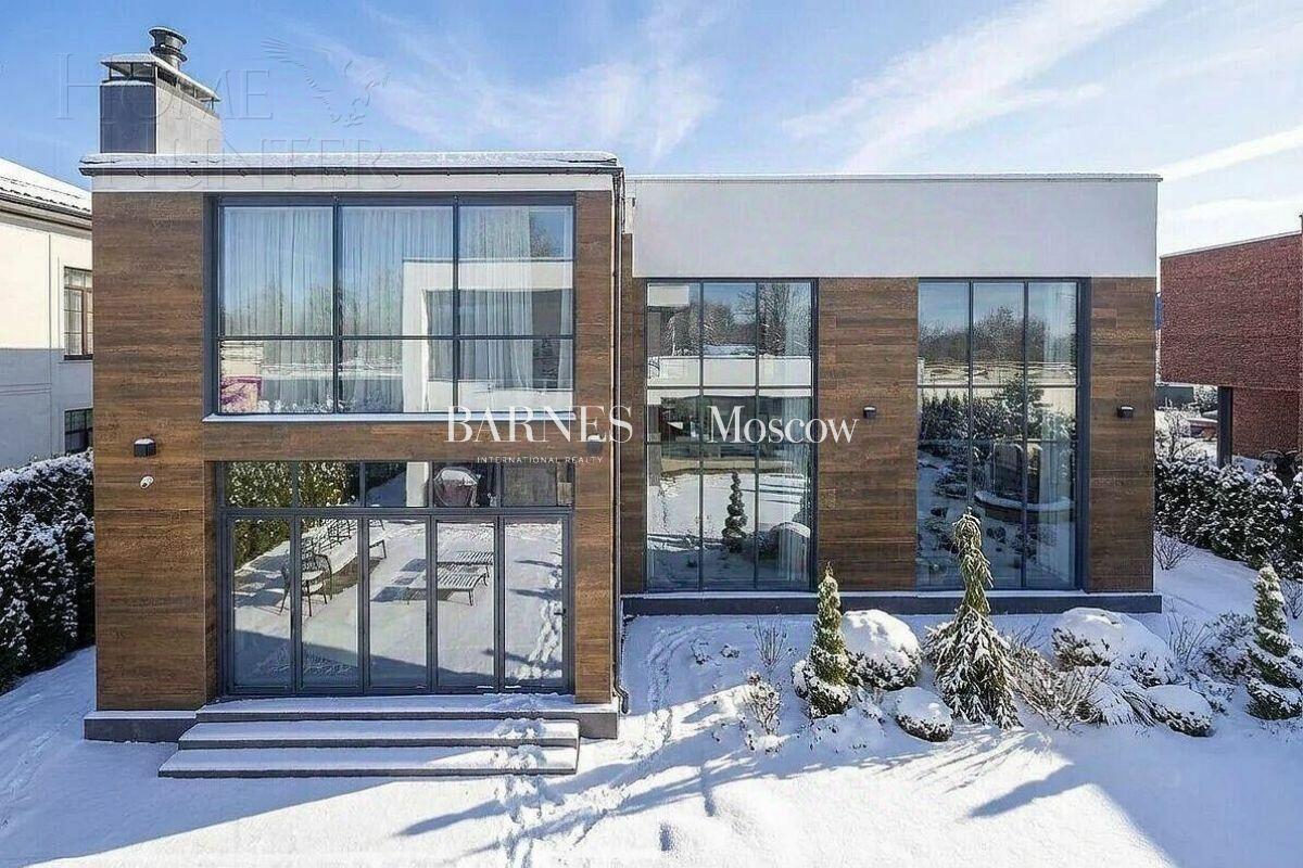 2-этажный коттедж 570 м² с отделкой