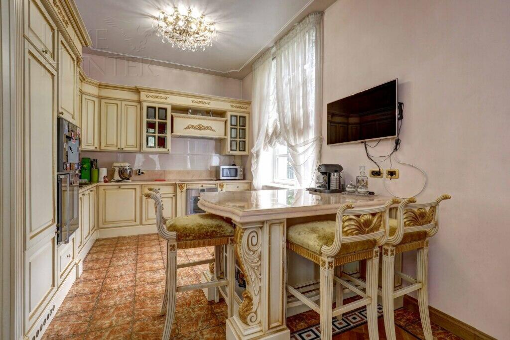 КОТТЕДЖ 1 600 м² с отделкой