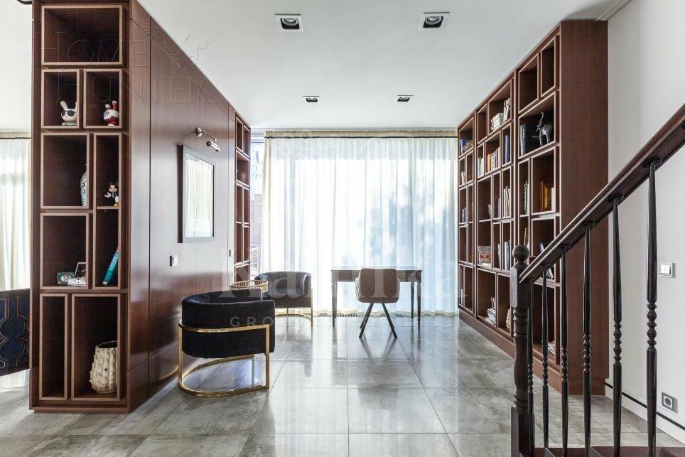 2-этажный коттедж 390 м² с отделкой