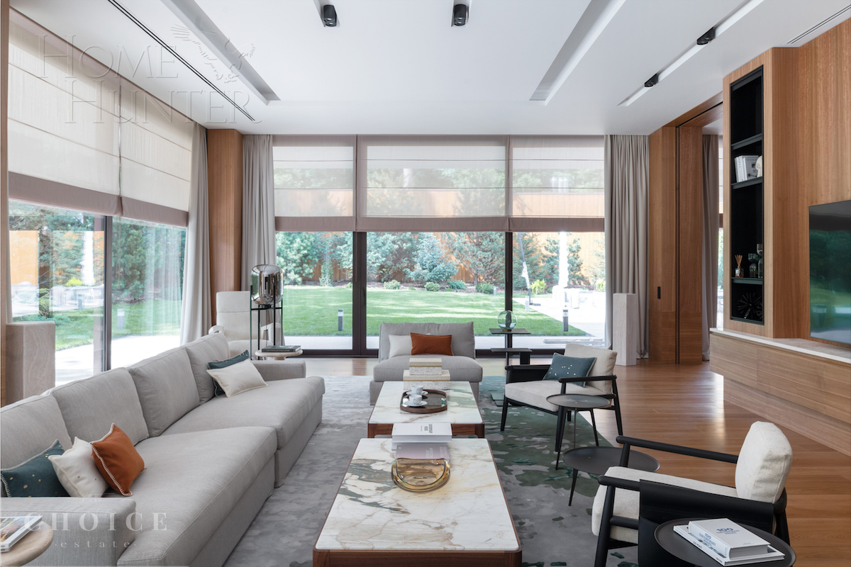 3-этажный коттедж 1 500 м² с отделкой