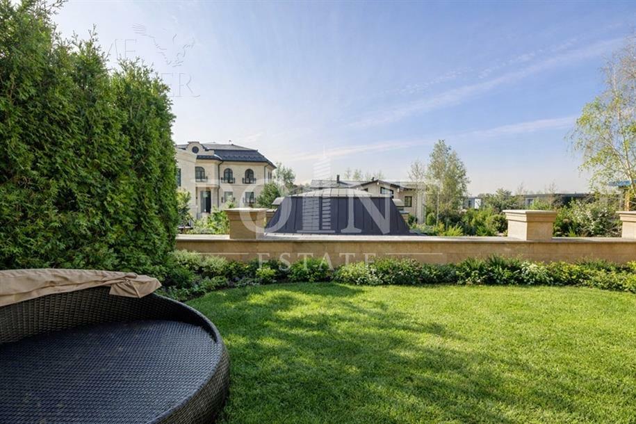 2-этажный коттедж 740 м² с отделкой