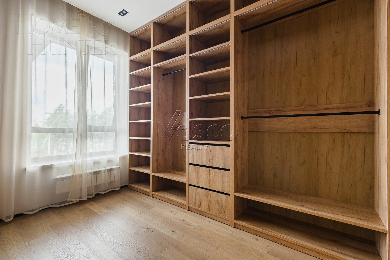 2-этажный коттедж 340 м² с отделкой