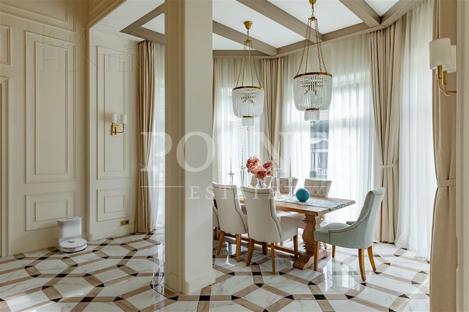 2-этажный коттедж 1 300 м² с отделкой