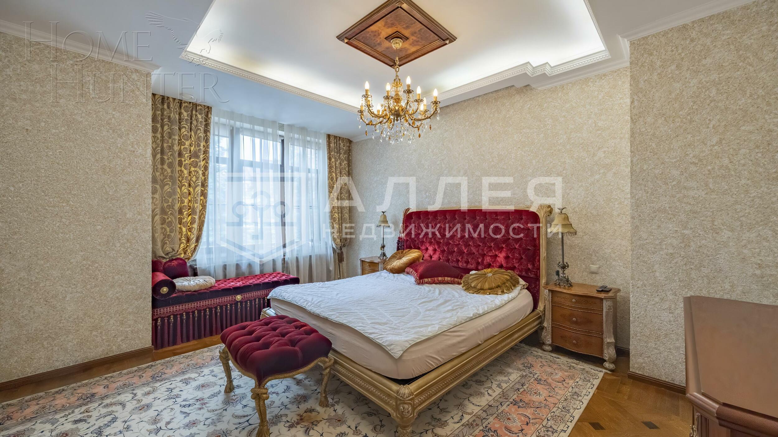 3-этажный таунхаус 320 м² с отделкой