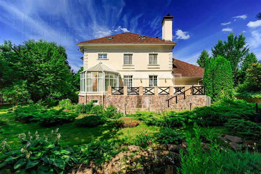 2-этажный коттедж 617.5 м² с отделкой