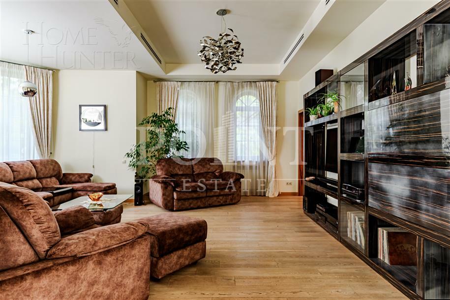 2-этажный коттедж 617.5 м² с отделкой