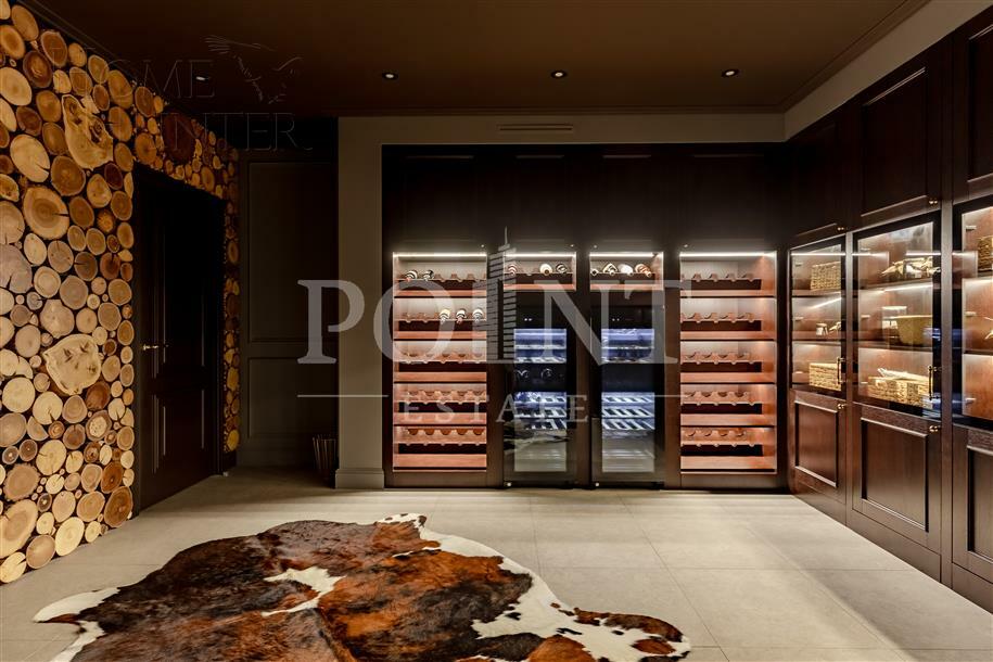 2-этажный коттедж 1 300 м² с отделкой