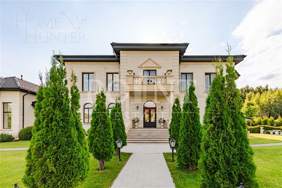2-этажный коттедж 1 300 м² с отделкой