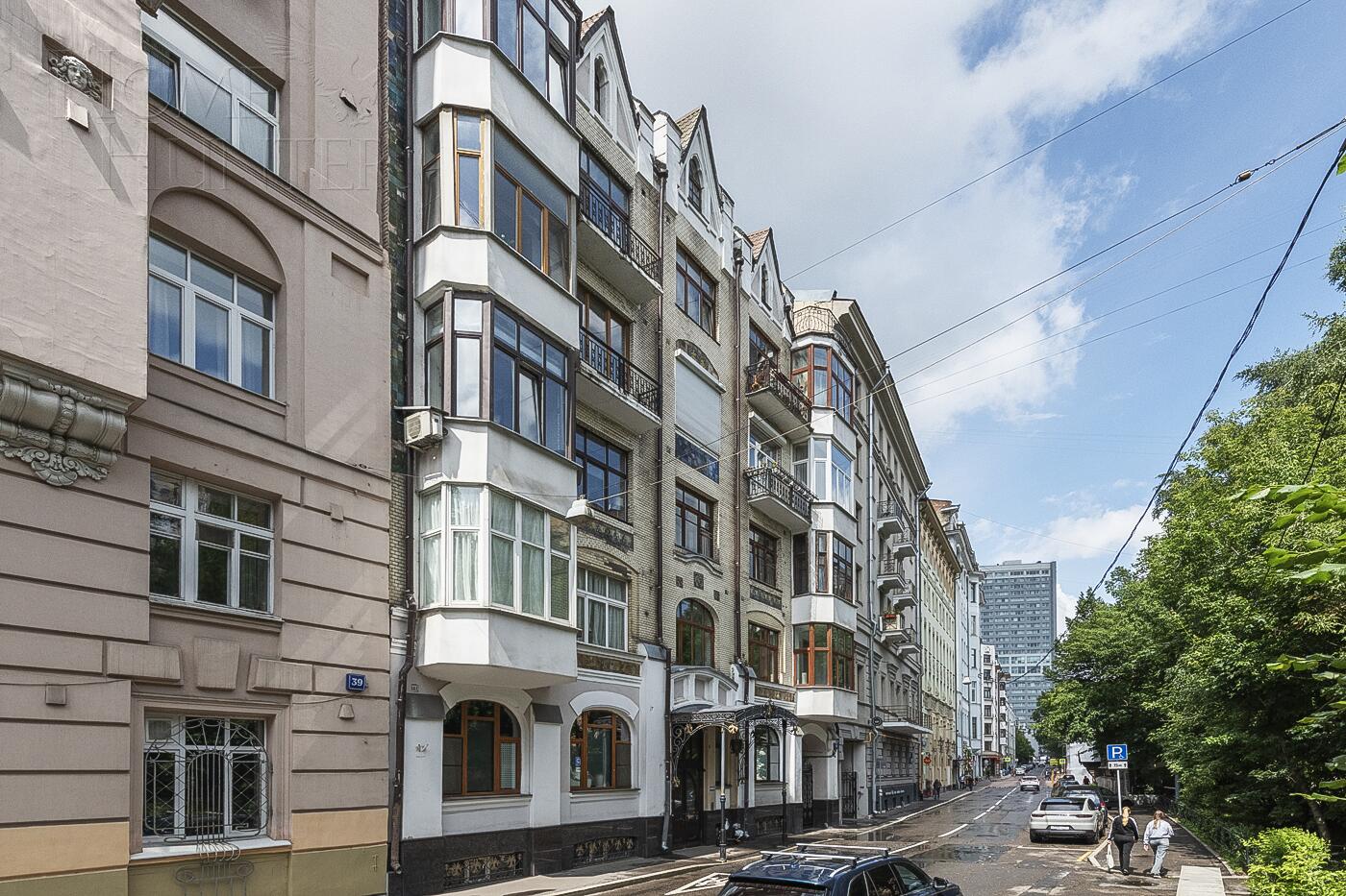 2-КОМН. КВАРТИРА С ОТДЕЛКОЙ 66.3 М² НА 1 ЭТАЖЕ