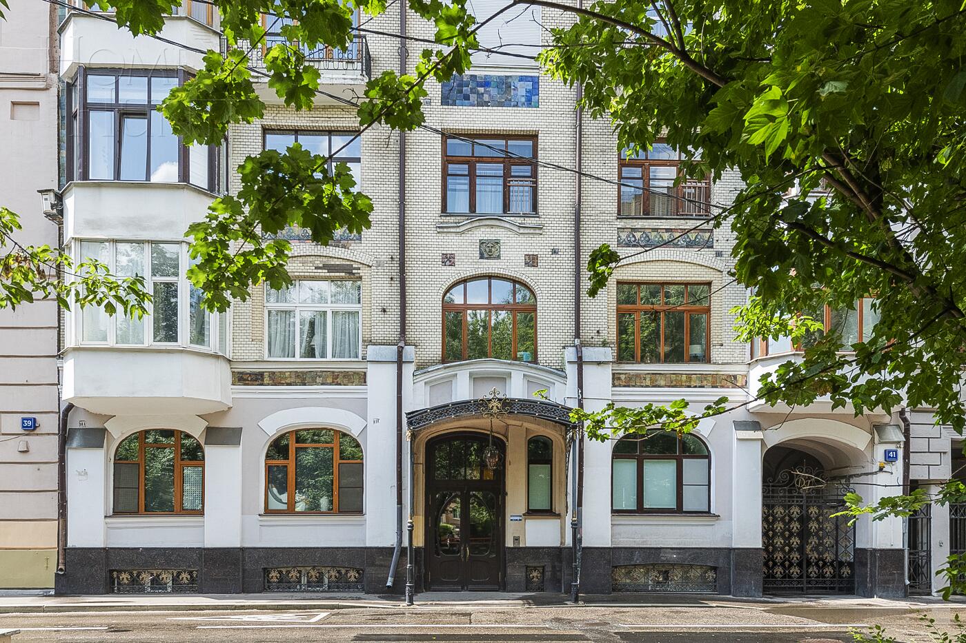 2-КОМН. КВАРТИРА С ОТДЕЛКОЙ 66.3 М² НА 1 ЭТАЖЕ