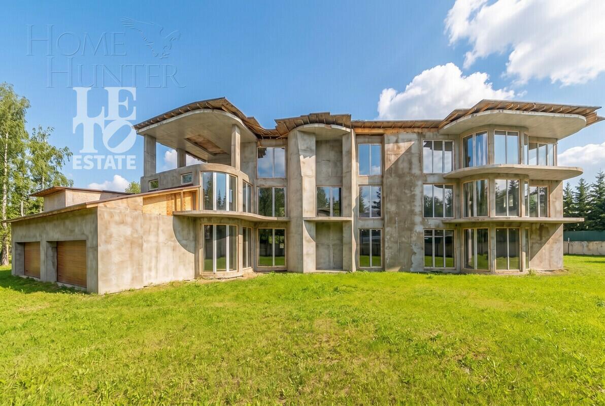 3-этажный коттедж 1 451 м² без отделки