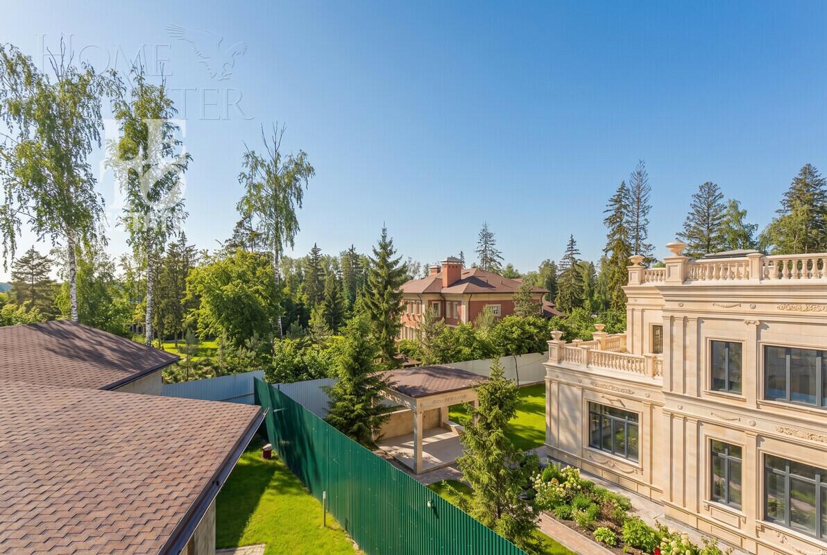 3-этажный коттедж 1 451 м² без отделки