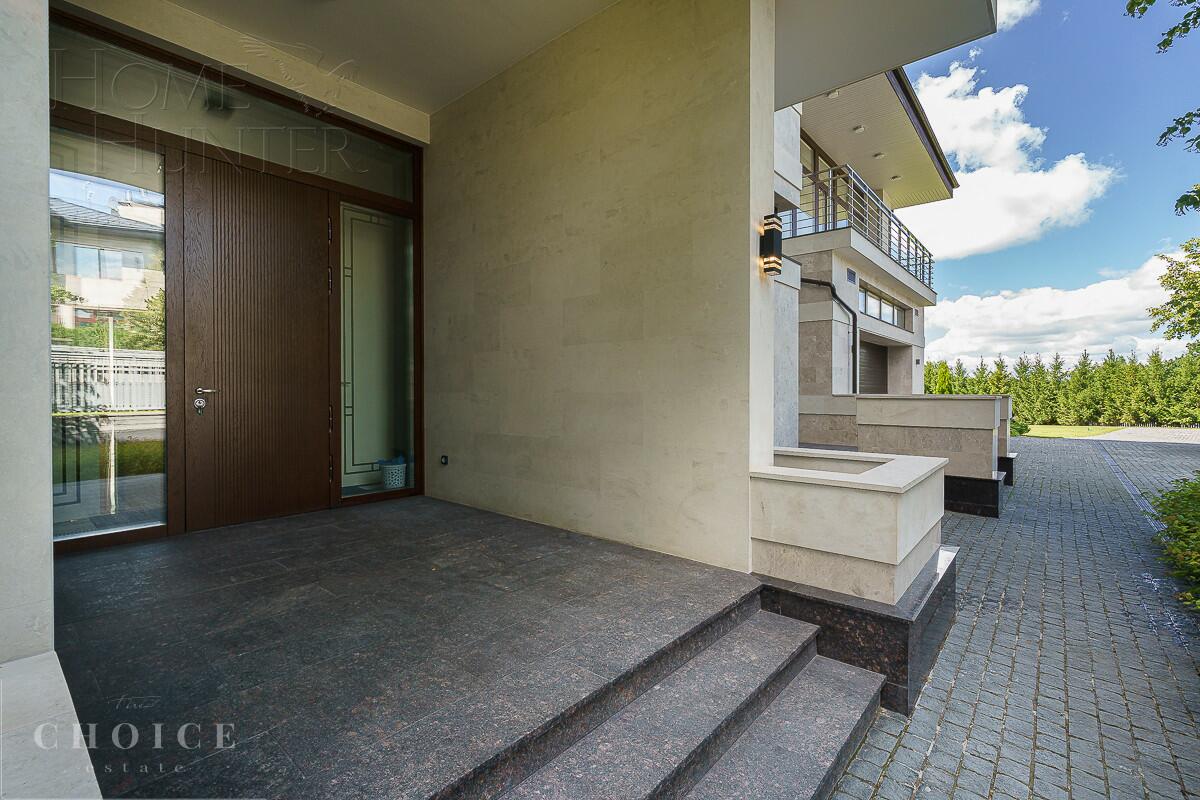 2-этажный коттедж 1 015.19 м² с отделкой