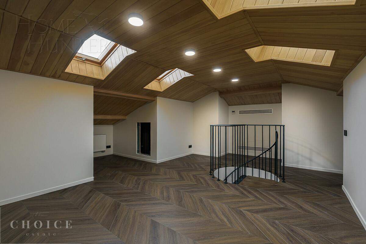 2-этажный коттедж 650 м² с отделкой
