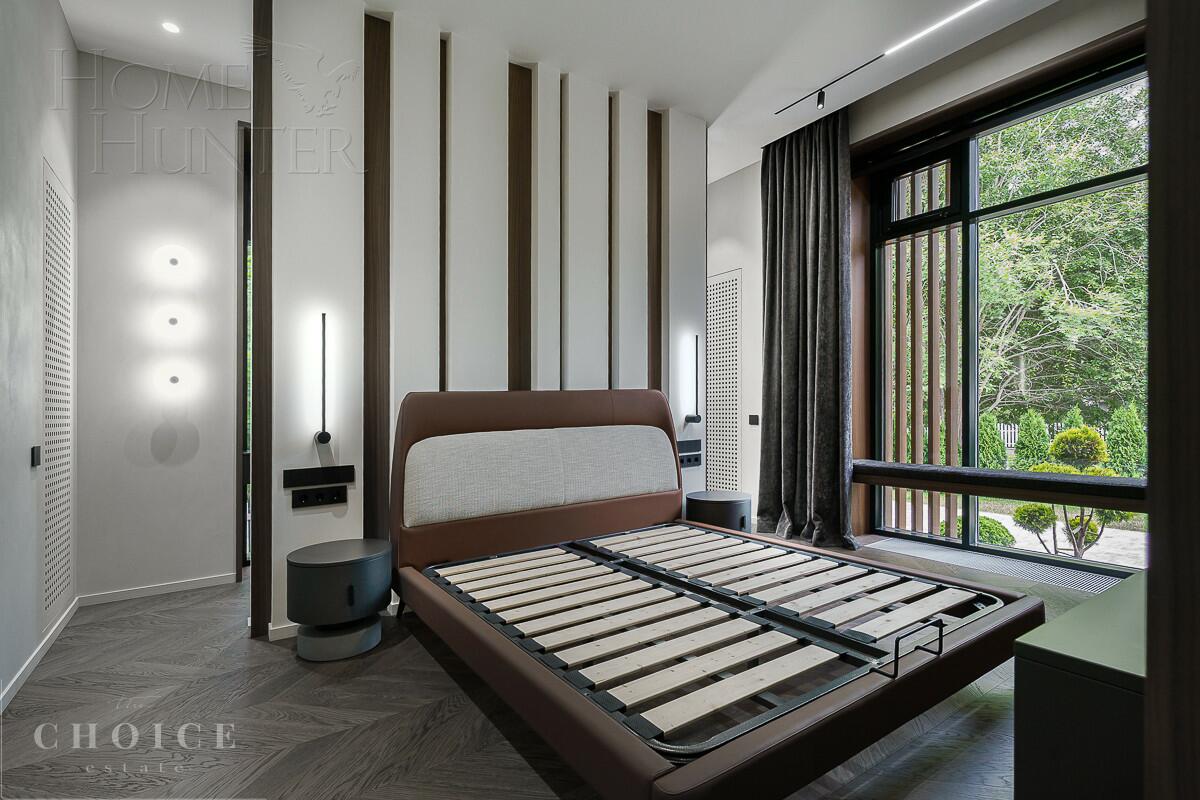 2-этажный коттедж 650 м² с отделкой