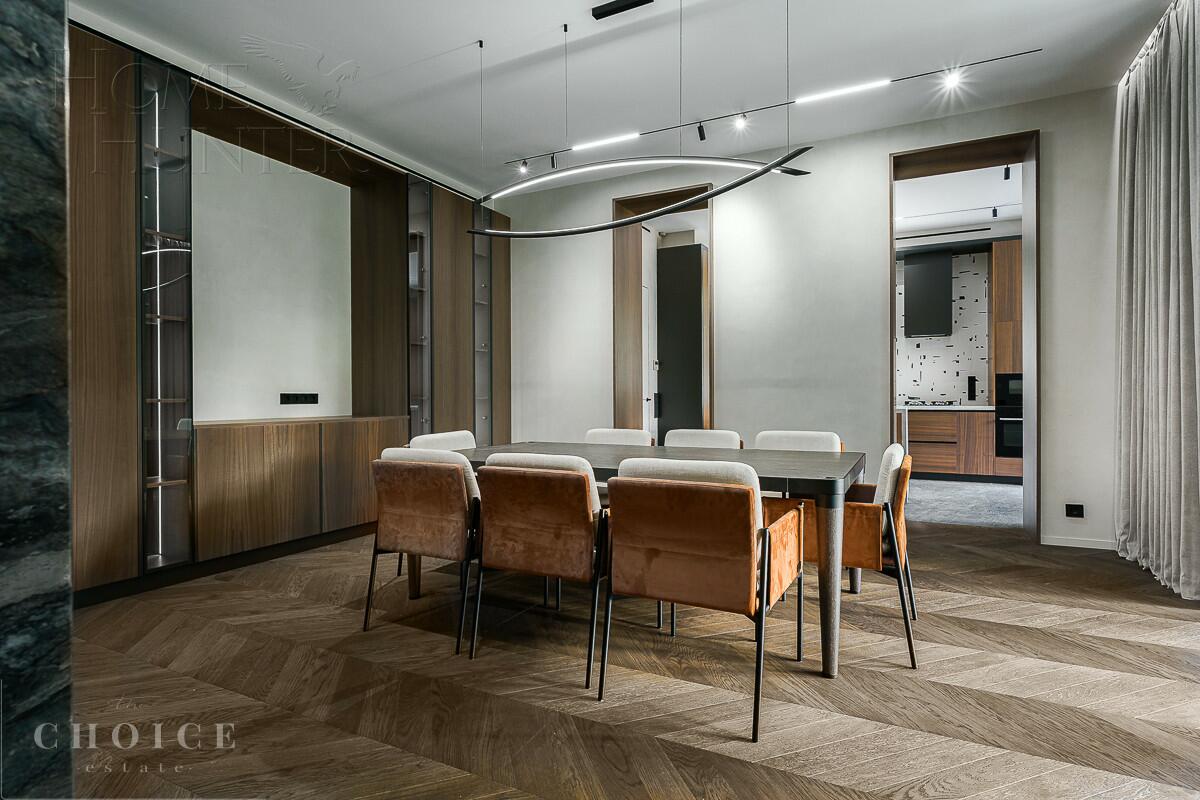 2-этажный коттедж 650 м² с отделкой