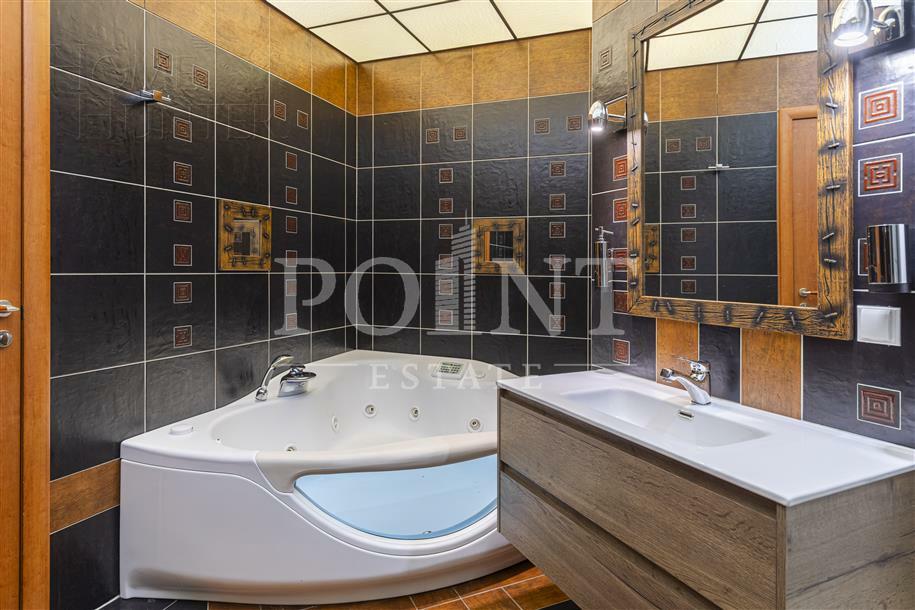 4-КОМН. КВАРТИРА С ОТДЕЛКОЙ 142 М² НА 3 ЭТАЖЕ