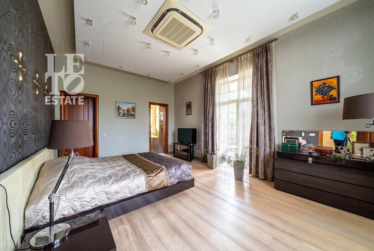 2-этажный коттедж 617.5 м² с отделкой