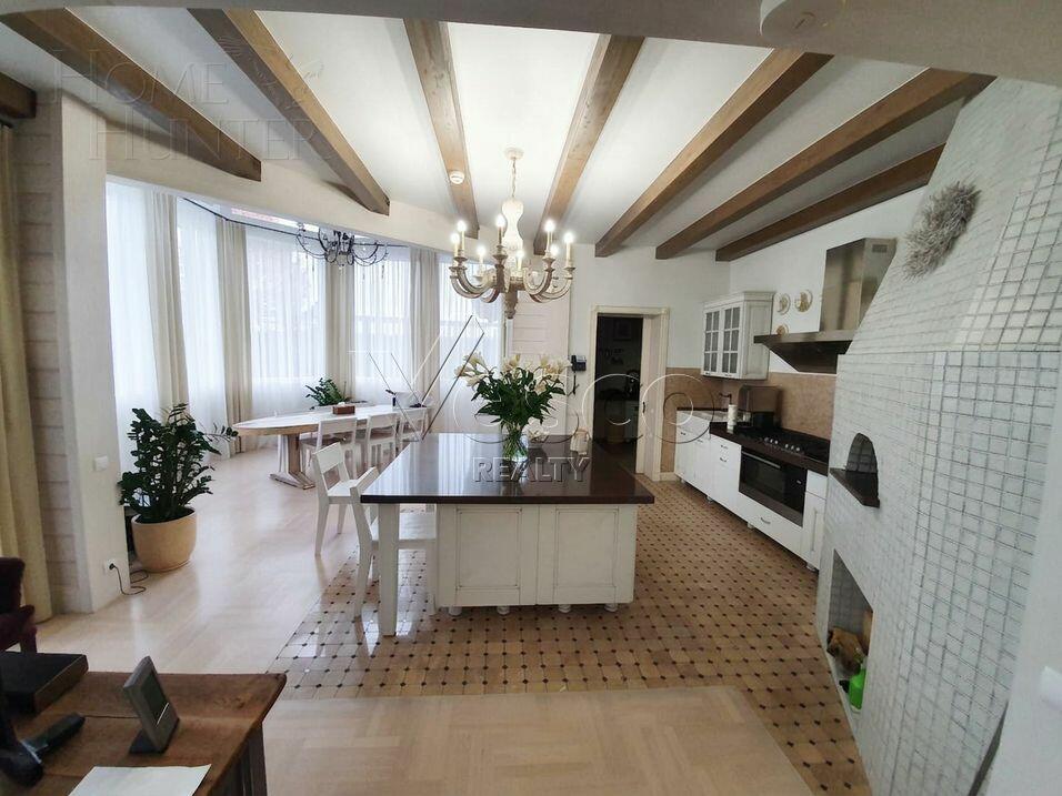 2-этажный коттедж 900 м² с отделкой