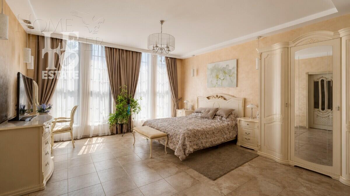 2-этажный коттедж 580 м² с отделкой